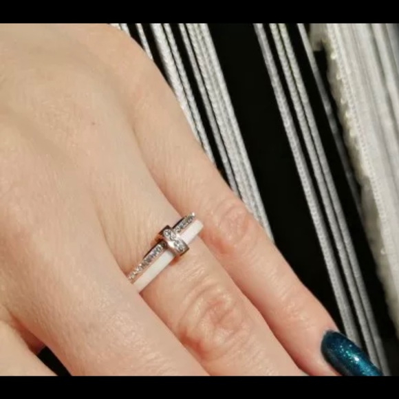 Genuine Austrian Crystal White Ceramic Ring - Picture 4 of 5